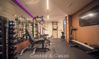 Villa de lujo exclusiva y moderna en venta a pocos pasos de la playa en el Este de Marbella 796869 