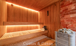 Villa de lujo exclusiva y moderna en venta a pocos pasos de la playa en el Este de Marbella 796871 