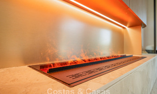 Villa de lujo exclusiva y moderna en venta a pocos pasos de la playa en el Este de Marbella 796876 