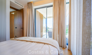 Villa de lujo exclusiva y moderna en venta a pocos pasos de la playa en el Este de Marbella 796890 