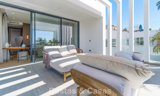 Villa de lujo exclusiva y moderna en venta a pocos pasos de la playa en el Este de Marbella 796896 