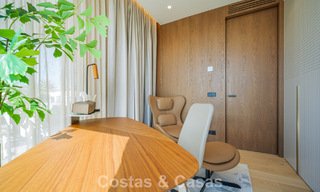 Villa de lujo exclusiva y moderna en venta a pocos pasos de la playa en el Este de Marbella 796904 