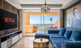 Amplio apartamento con vistas panorámicas al golf y al mar en venta en Nueva Andalucía, Marbella 796915 