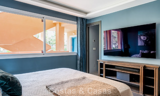 Amplio apartamento con vistas panorámicas al golf y al mar en venta en Nueva Andalucía, Marbella 796920 