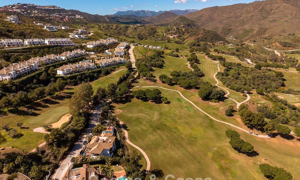 Villa mediterránea en primera línea de golf con vistas panorámicas en venta en La Cala Golf Resort, Mijas Costa 796445