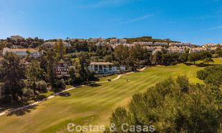 Villa mediterránea en primera línea de golf con vistas panorámicas en venta en La Cala Golf Resort, Mijas Costa 796446 