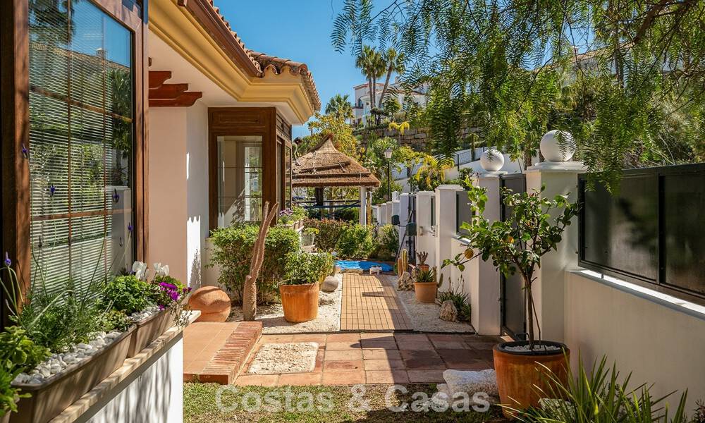 Villa mediterránea en primera línea de golf con vistas panorámicas en venta en La Cala Golf Resort, Mijas Costa 796464