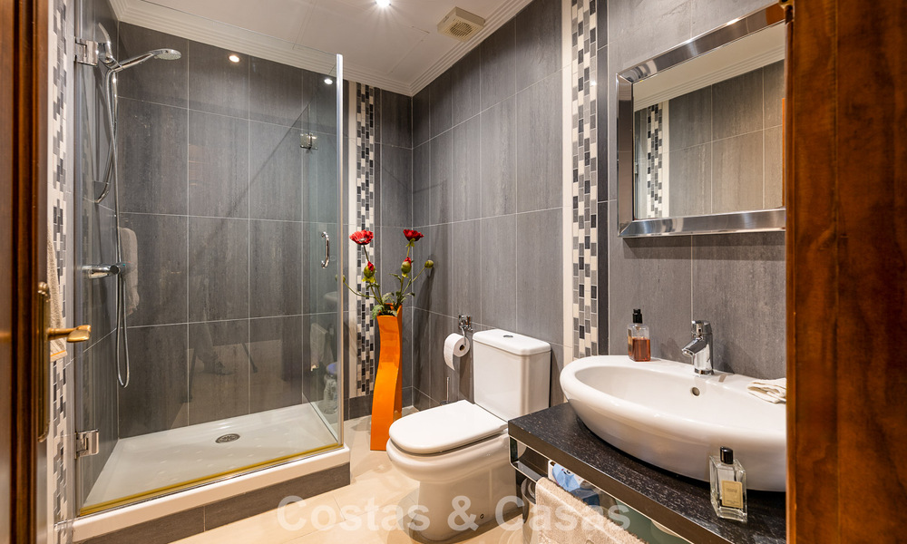 Villa mediterránea en primera línea de golf con vistas panorámicas en venta en La Cala Golf Resort, Mijas Costa 796478