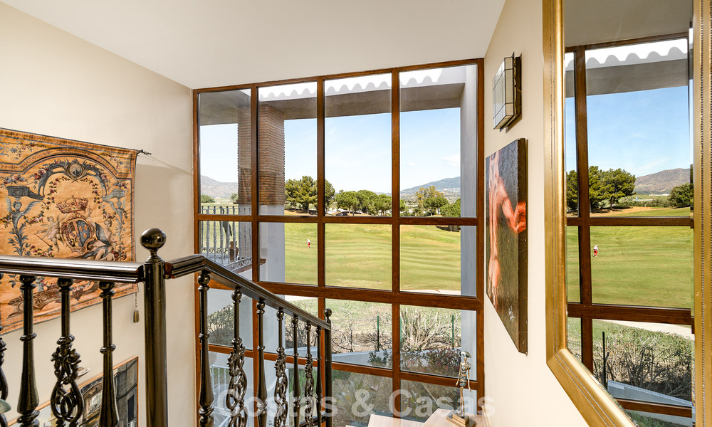 Villa mediterránea en primera línea de golf con vistas panorámicas en venta en La Cala Golf Resort, Mijas Costa 796480