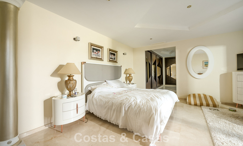 Villa mediterránea en primera línea de golf con vistas panorámicas en venta en La Cala Golf Resort, Mijas Costa 796482