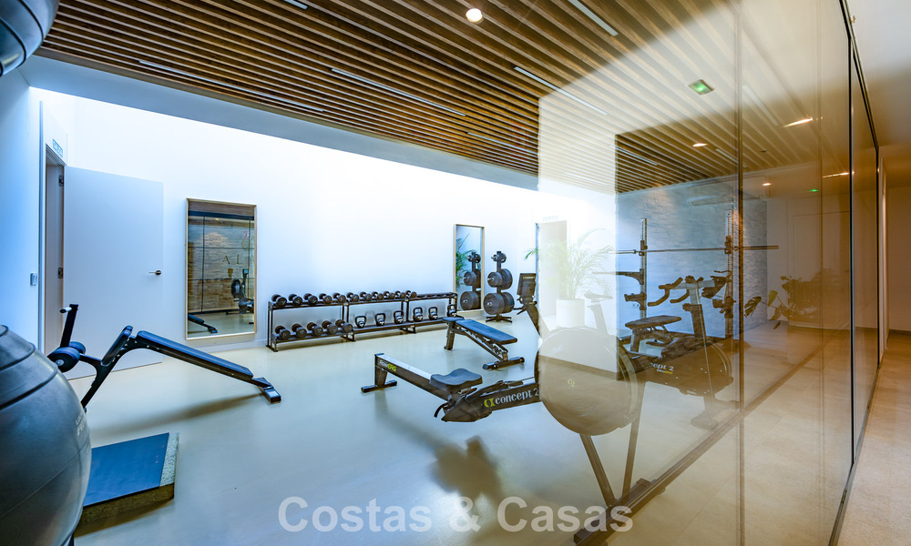 Listo para entrar a vivir! Lujosos apartamentos modernos con vistas panorámicas al mar en venta en Mijas, en la Costa del Sol 797097