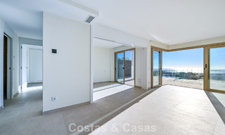 Listo para entrar a vivir! Lujosos apartamentos modernos con vistas panorámicas al mar en venta en Mijas, en la Costa del Sol 797106 