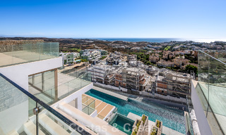 Listo para entrar a vivir! Lujosos apartamentos modernos con vistas panorámicas al mar en venta en Mijas, en la Costa del Sol 797114 
