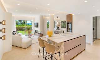 Elegante apartamento reformado en venta a poca distancia de la playa en la Nueva Milla de Oro entre Marbella y Estepona 797206 