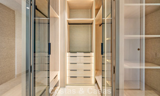 Elegante apartamento reformado en venta a poca distancia de la playa en la Nueva Milla de Oro entre Marbella y Estepona 797212 