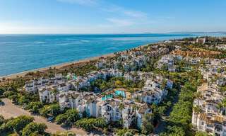 Elegante apartamento reformado en venta a poca distancia de la playa en la Nueva Milla de Oro entre Marbella y Estepona 797220 