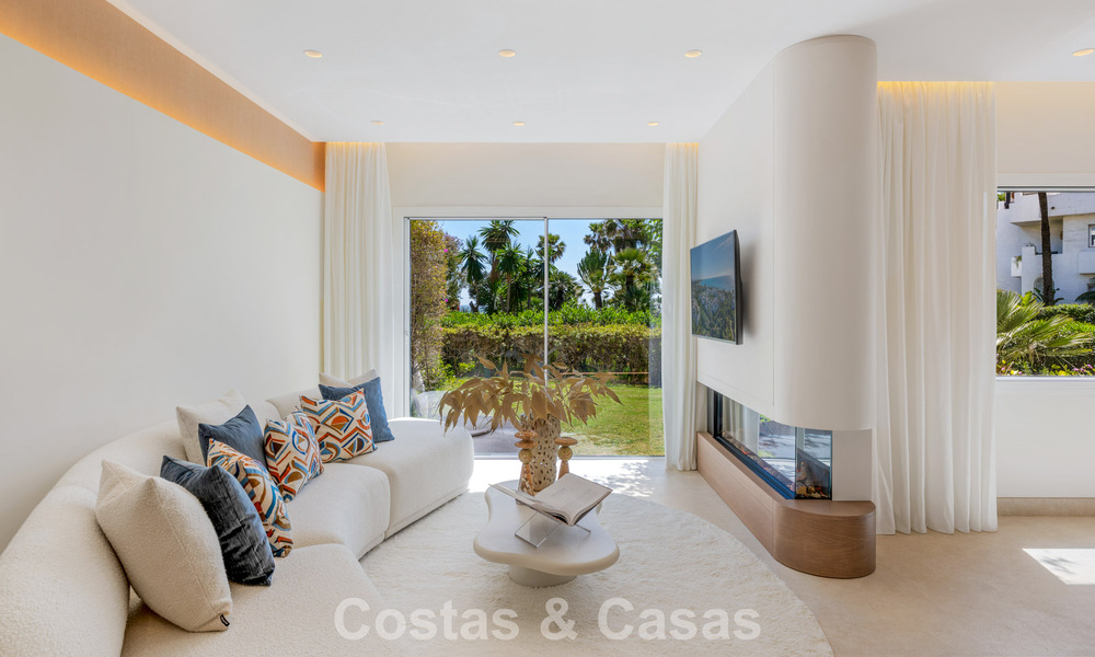 Elegante apartamento reformado en venta a poca distancia de la playa en la Nueva Milla de Oro entre Marbella y Estepona 797241