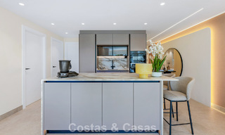 Elegante apartamento reformado en venta a poca distancia de la playa en la Nueva Milla de Oro entre Marbella y Estepona 797244 