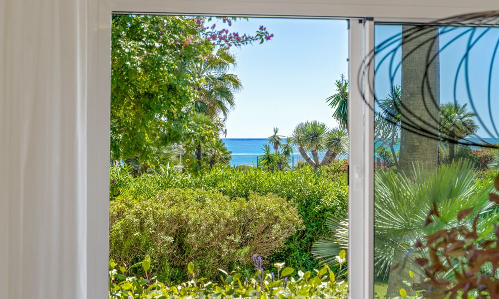 Elegante apartamento reformado en venta a poca distancia de la playa en la Nueva Milla de Oro entre Marbella y Estepona 797258