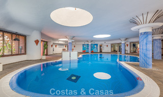 Ático en venta en un complejo de cinco estrellas en primera línea de playa en la New Golden Mile entre Marbella y Estepona 797269 