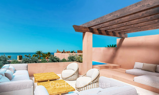 Ático en venta en un complejo de cinco estrellas en primera línea de playa en la New Golden Mile entre Marbella y Estepona 797280 