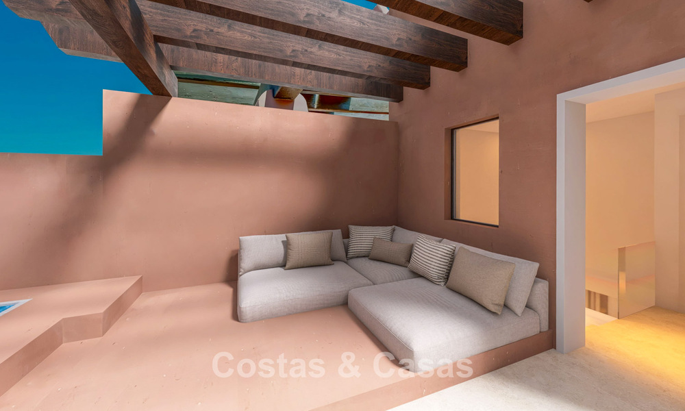 Ático en venta en un complejo de cinco estrellas en primera línea de playa en la New Golden Mile entre Marbella y Estepona 797287