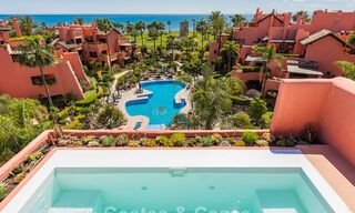 Ático en venta en un complejo de cinco estrellas en primera línea de playa en la New Golden Mile entre Marbella y Estepona 797741