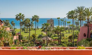Ático en venta en un complejo de cinco estrellas en primera línea de playa en la New Golden Mile entre Marbella y Estepona 797746 
