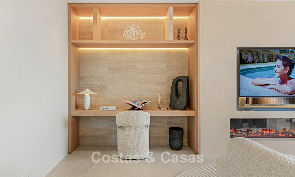 Ático en venta en un complejo de cinco estrellas en primera línea de playa en la New Golden Mile entre Marbella y Estepona 797756