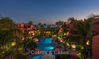 Ático en venta en un complejo de cinco estrellas en primera línea de playa en la New Golden Mile entre Marbella y Estepona 797760 