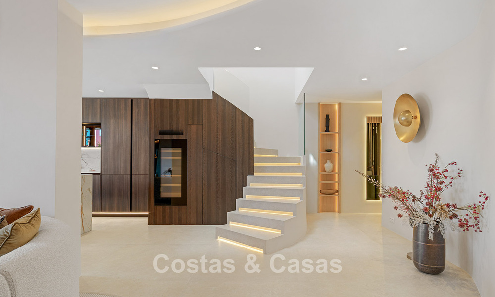 Ático en venta en un complejo de cinco estrellas en primera línea de playa en la New Golden Mile entre Marbella y Estepona 797761