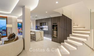 Ático en venta en un complejo de cinco estrellas en primera línea de playa en la New Golden Mile entre Marbella y Estepona 797772 