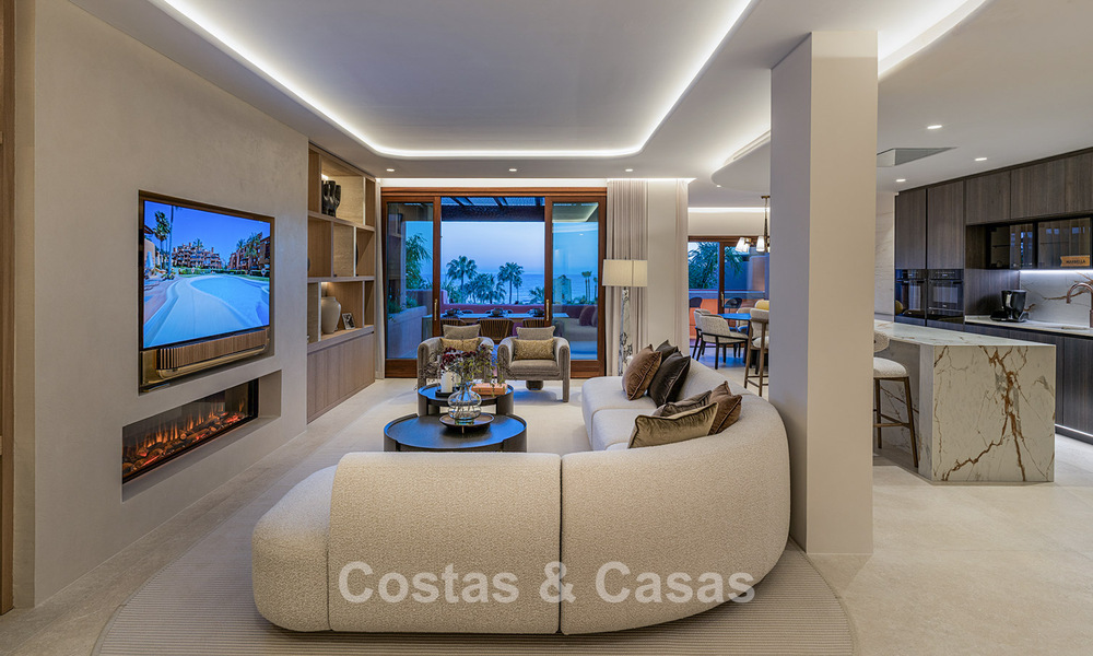 Ático en venta en un complejo de cinco estrellas en primera línea de playa en la New Golden Mile entre Marbella y Estepona 797775