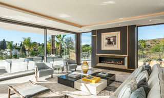 Sofisticada villa de lujo en venta en una exclusiva y tranquila urbanización cerrada en la Milla de Oro de Marbella 798028 