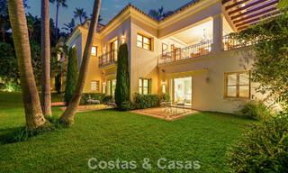 Excepcional villa de lujo española en venta en un oasis verde en la Milla de Oro de Marbella 798176 