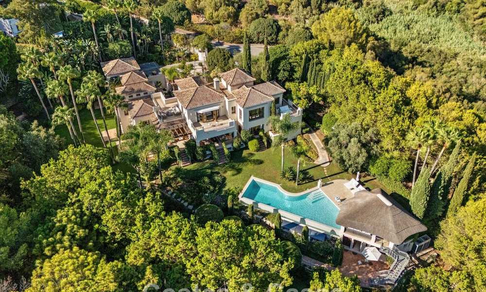 Excepcional villa de lujo española en venta en un oasis verde en la Milla de Oro de Marbella 798179
