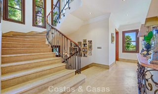 Excepcional villa de lujo española en venta en un oasis verde en la Milla de Oro de Marbella 798185 