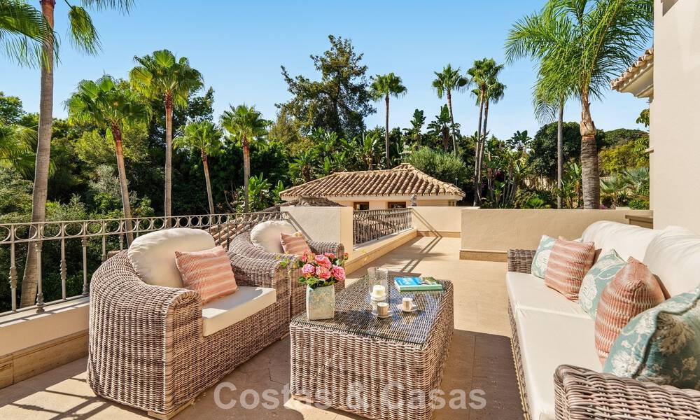 Excepcional villa de lujo española en venta en un oasis verde en la Milla de Oro de Marbella 798191