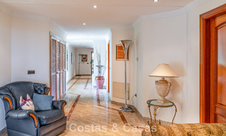 Exclusiva villa de estilo mediterráneo en venta en una amplia parcela en Marbella - Benahavís 797066 