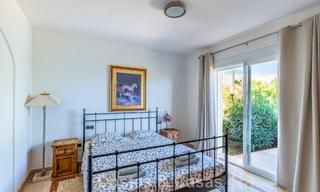 Exclusiva villa de estilo mediterráneo en venta en una amplia parcela en Marbella - Benahavís 797074 