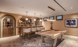 Exclusiva villa de lujo con espectacular piscina interior en venta en Nueva Andalucía, Marbella 798061 
