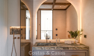 Exclusiva villa de lujo con espectacular piscina interior en venta en Nueva Andalucía, Marbella 798067 
