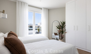 Ático moderno con terraza envolvente y vistas de 360° en venta en Nueva Andalucía, Marbella 798082 