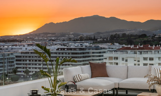 Ático moderno con terraza envolvente y vistas de 360° en venta en Nueva Andalucía, Marbella 798108 