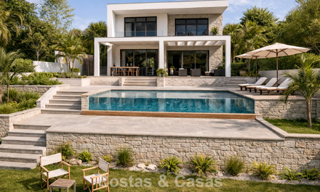 Fantástica villa en primera línea de golf con vistas fenomenales en venta en La Cala Golf Resort, Mijas, Costa del Sol 798143