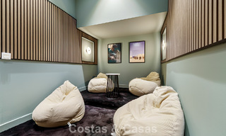 Casa adosada renovada en venta en la Milla de Oro, a poca distancia de la playa y de Puente Romano, Marbella 797301 