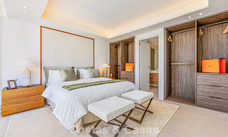 Casa adosada renovada en venta en la Milla de Oro, a poca distancia de la playa y de Puente Romano, Marbella 797335 