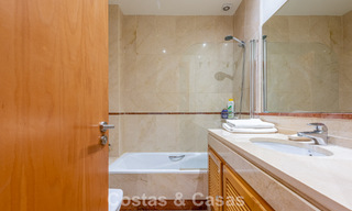 Exclusivo apartamento en venta a 150m de la playa cerca de Puerto Banús, Marbella 797150 