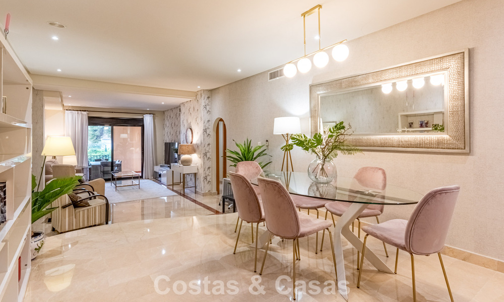 Exclusivo apartamento en venta a 150m de la playa cerca de Puerto Banús, Marbella 797154