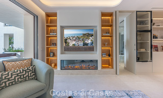 Apartamento de lujo con vistas al mar en primera línea de playa en la New Golden Mile entre Marbella y Estepona 797406 